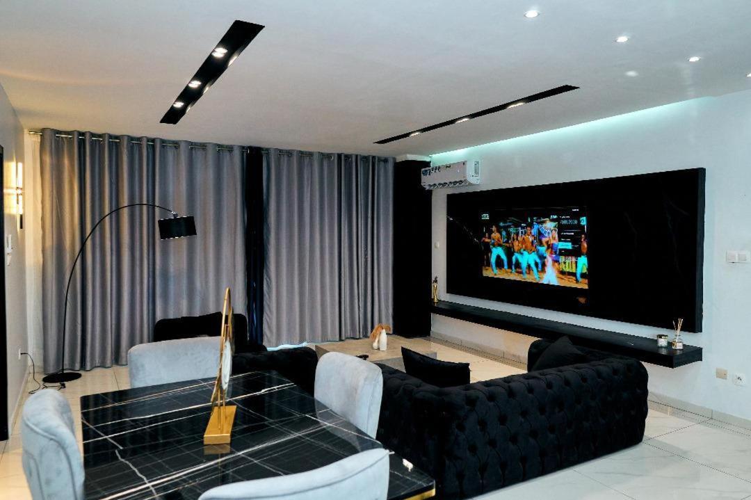 Reddington By Jvte Aparthotel Douala Bagian luar foto
