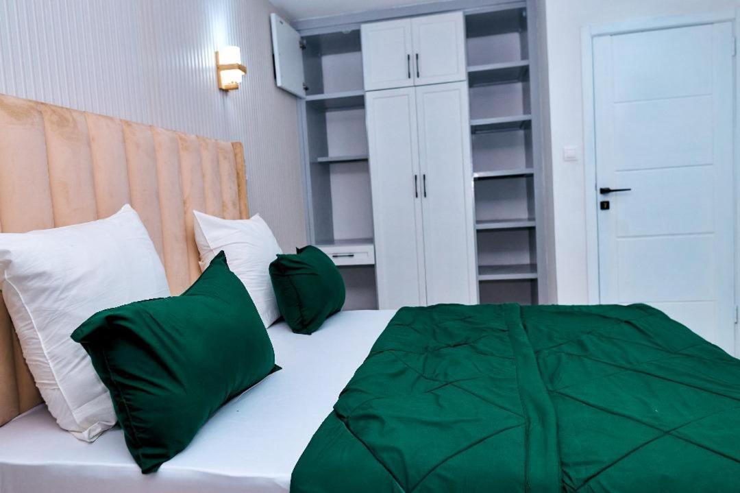 Reddington By Jvte Aparthotel Douala Bagian luar foto